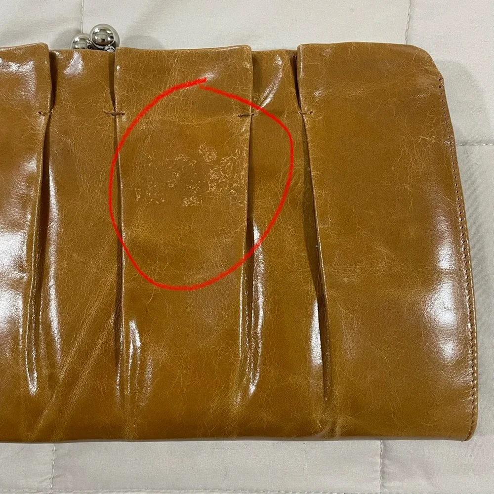 Hobo Alena Leather Clutch Wallet Purse